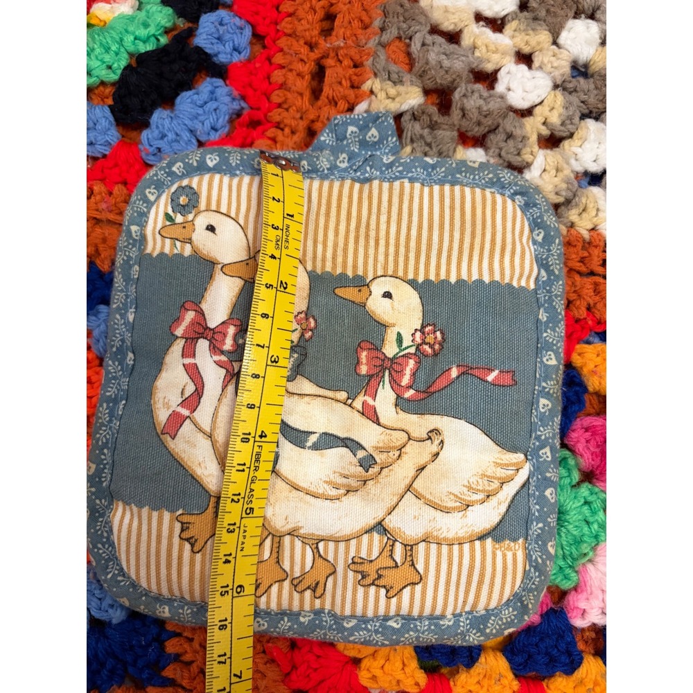 Vintage Country Geese Potholder Blue Tan Quilted Farmhouse Kitchen Trivet - Picture 5 of 5